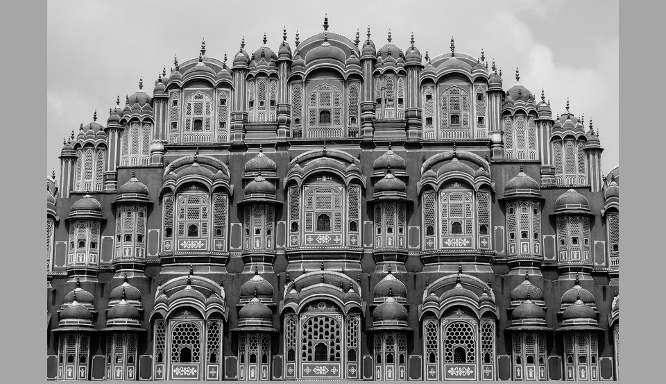Hawa Mahal Palace Shape Architecture Symmetry, india barth matha, india,  medieval Architecture, map png | PNGWing
